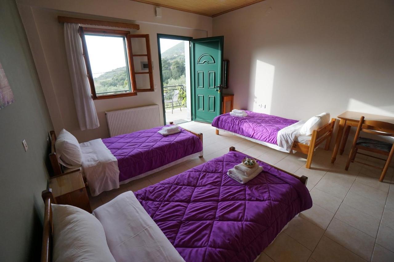 Studio Apartments A Breath Away From Myrtos By "Prime" Anomeriá Buitenkant foto